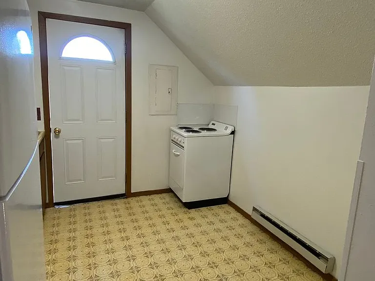 915 W Kemp Ave — Photo 11