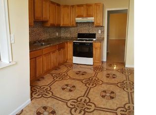 909 Pratt St, Philadelphia, PA 19124