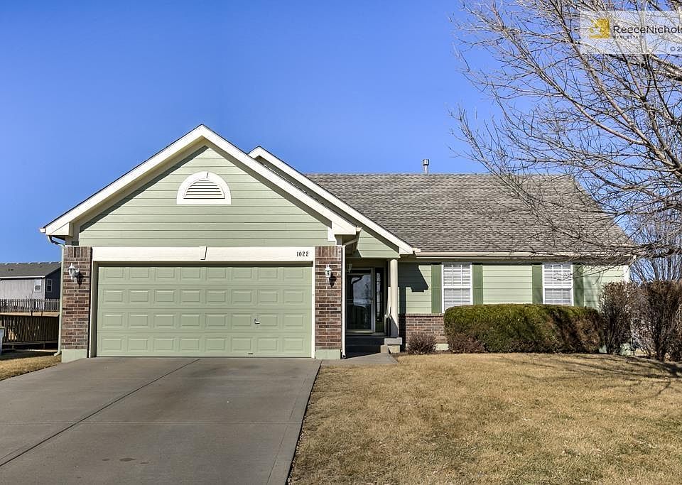 1st image of 1022 Maple Woods Dr