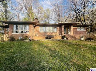 7403 Cardinal Hill Rd, Louisville, KY 40214