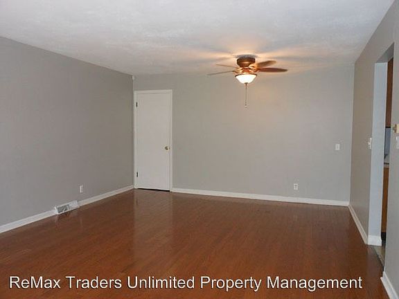 4th image of 6915 N Donmar Dr