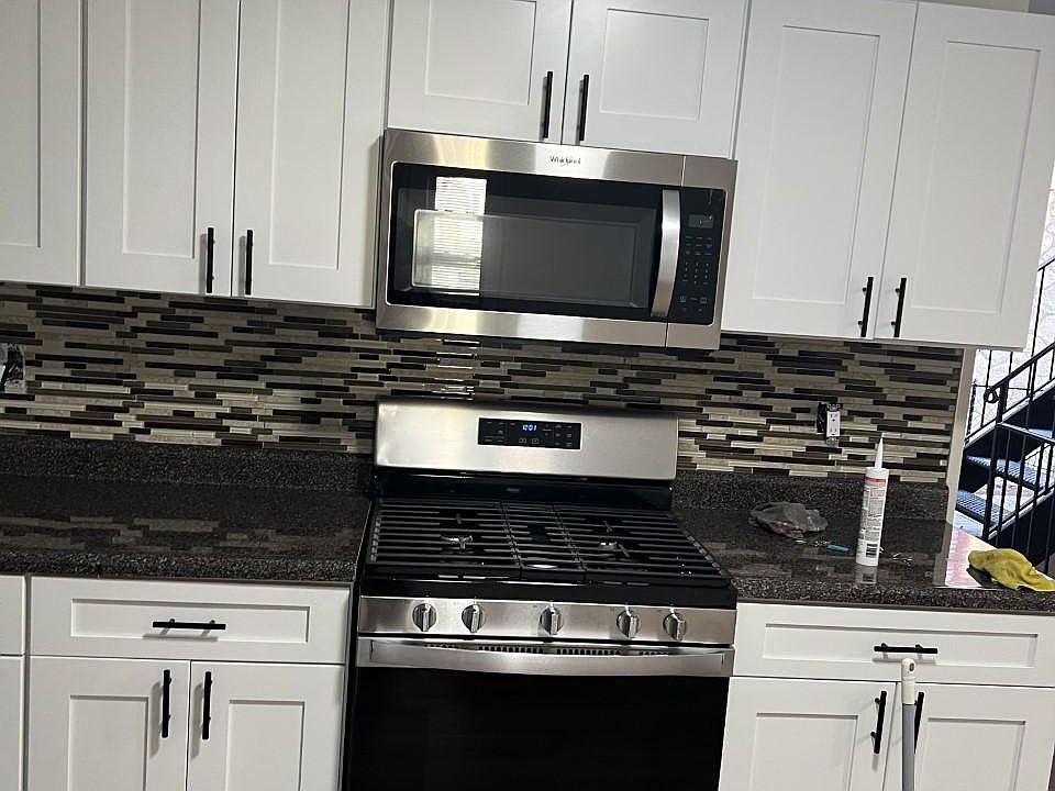 1st image of 81 Wallace St APT 1N