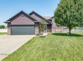 257 S Marlen Dr, Haysville, KS 67060
