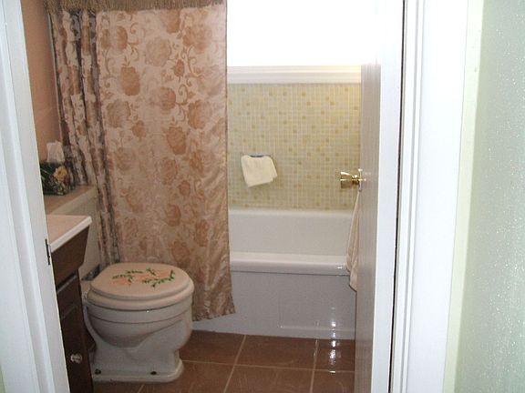 Bath - Look at Tile!!