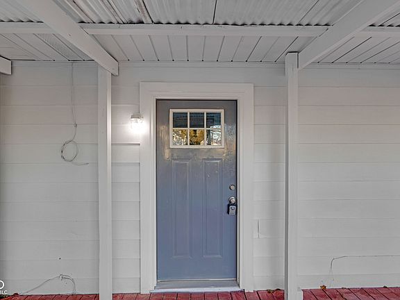 5th image of 4509 E 400 S