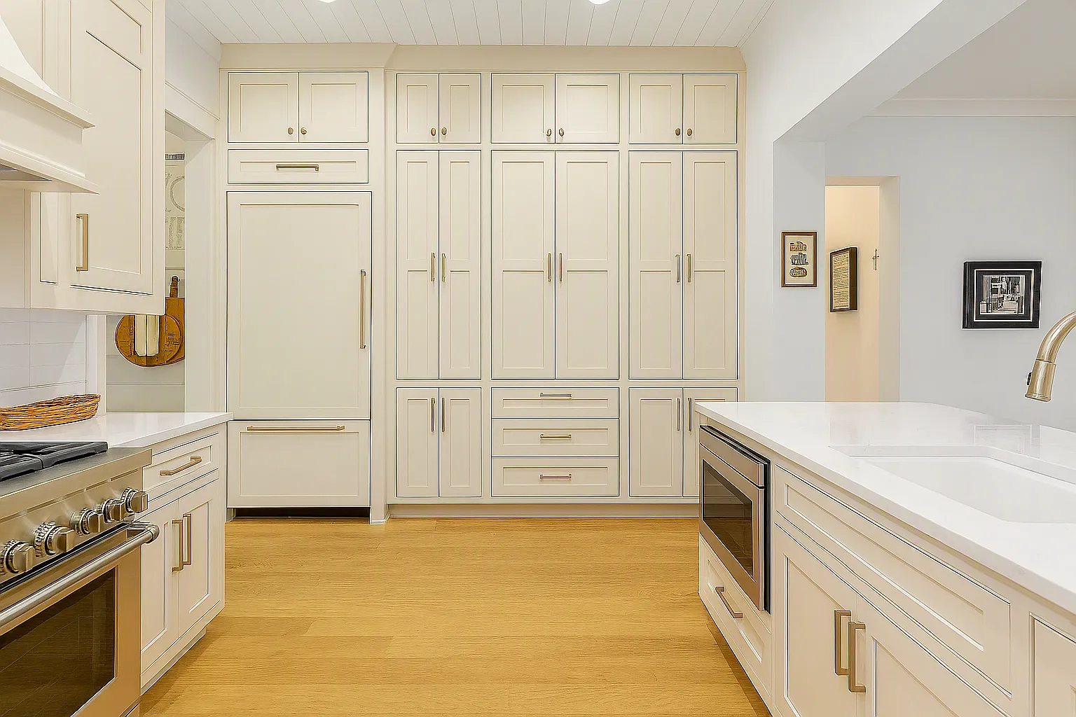 4 bed, 2722 sqft, $8,000 — Photo 2