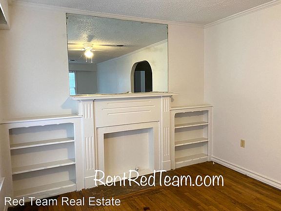3rd image of 5801 Calmont Ave