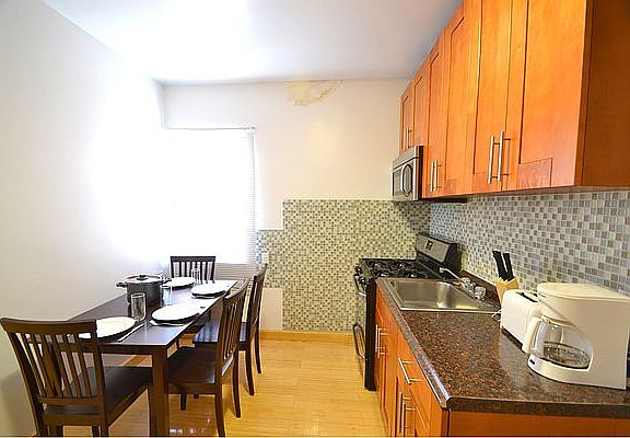 4th image of 248 E 111th St APT 4A