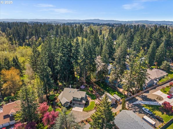 1201 SE Brookwood Ave, Hillsboro, OR 97123
