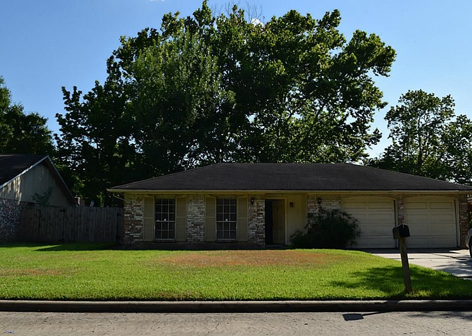 1st image of 702 Kirkwood St