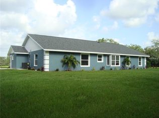 1709 Zipperer Rd, Bradenton, FL 34212