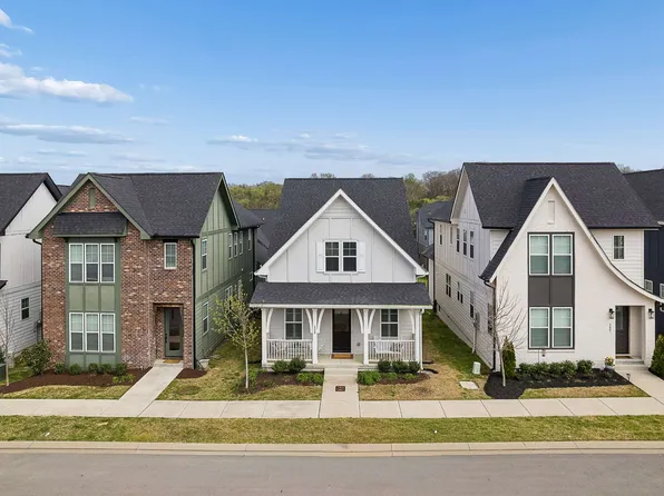 155 Oasis Dr, La Vergne, TN 37086