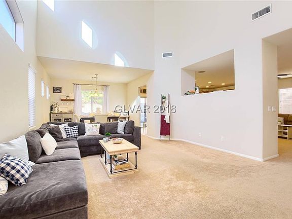3rd image of 7333 Picnic Hill St