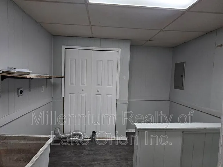 749 Stanley Ave — Photo 15