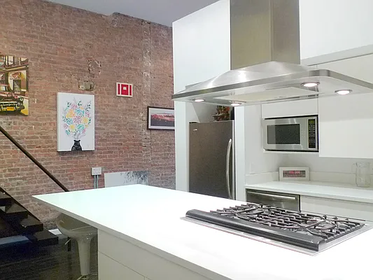 Rented by Sotheby's International Realty | media 12