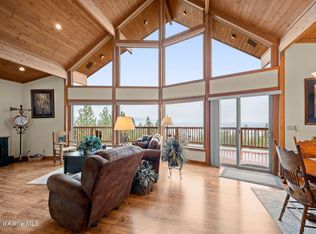 2094 E Driftwood Heights Dr, Harrison, ID 83833