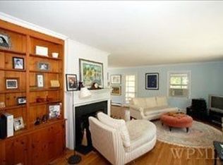 28 Valley View Rd, Chappaqua, NY 10514