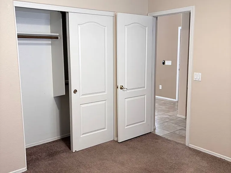 1083 W Aspen Ave — Photo 17
