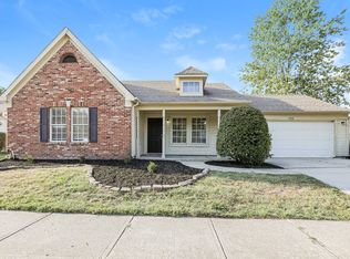 8528 Pioneer Trl, Fishers, IN 46038