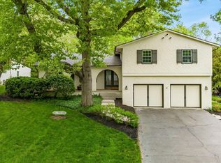 2792 Stratford Dr, Columbus, OH 43220