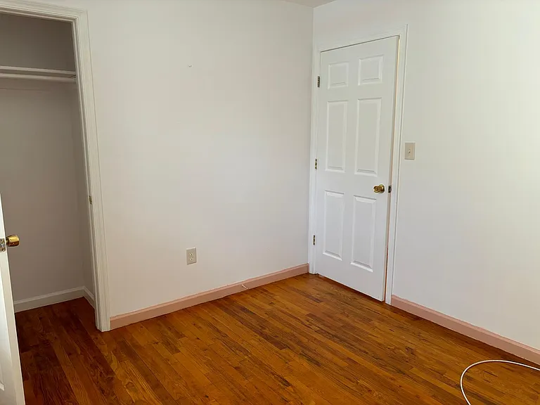 35 Logan Ave #1 — Photo 15