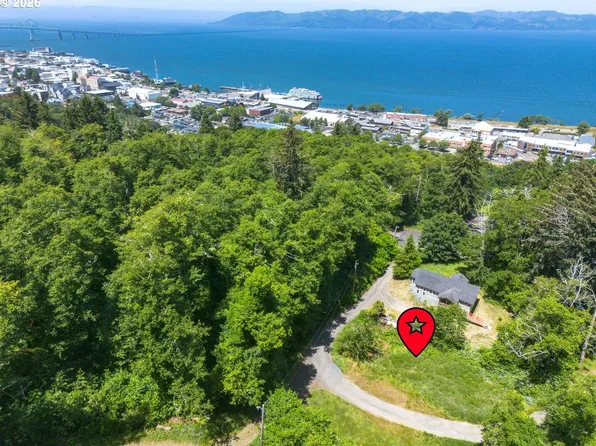 972 22nd St, Astoria, OR 97103