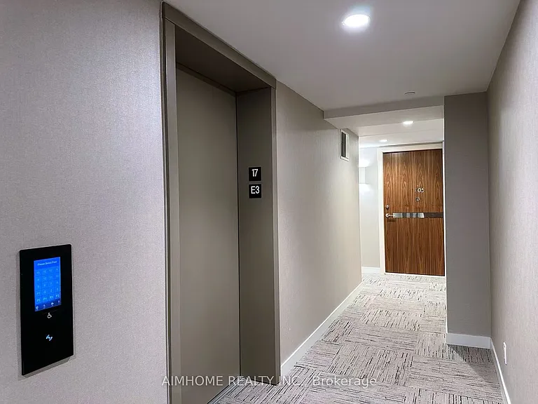 27 McMahon Dr #1705 — Photo 4