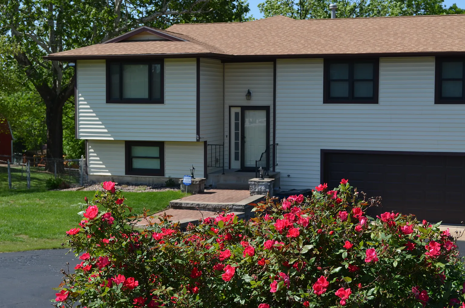 4872 Theiss Rd photo 1