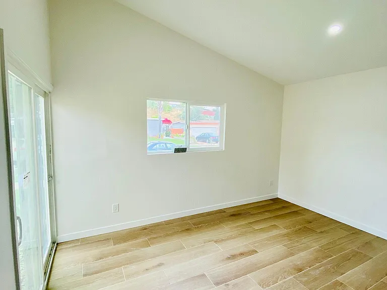 1464 Shipley Ct — Photo 6