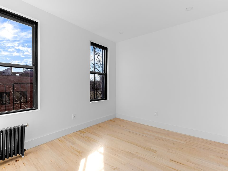 1st image of 248 Bainbridge St APT 8
