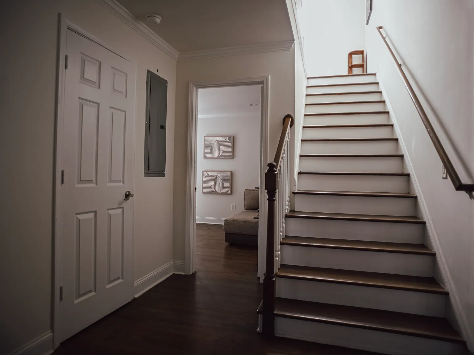 4 bed, 2448 sqft, $3,600 — Photo 2