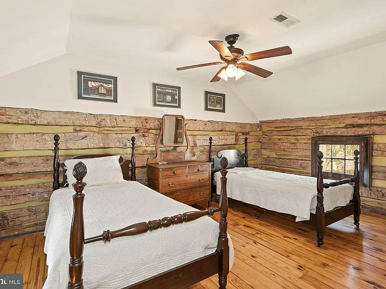 326 Walker Rd — Photo 30
