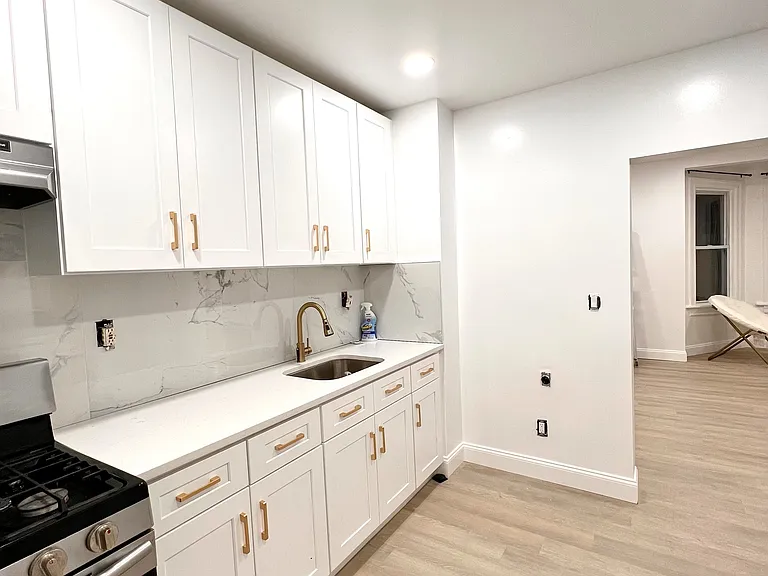 2817 Palisade Ave #2 — Photo 4