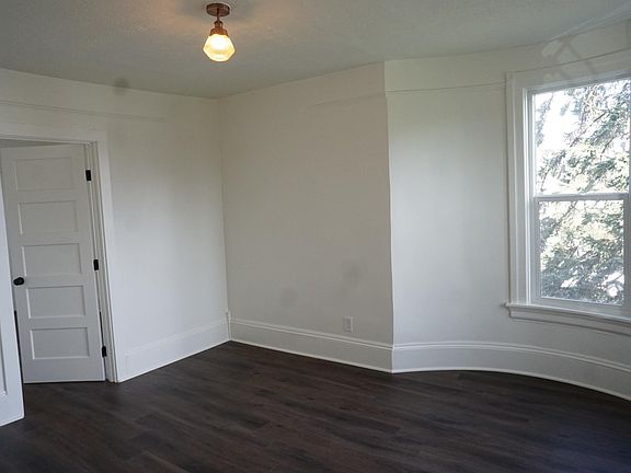 5th image of 3302 N 26th St APT 3