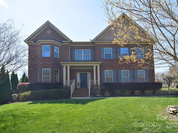 9137 Opal Crest Dr, Mint Hill, NC 28227