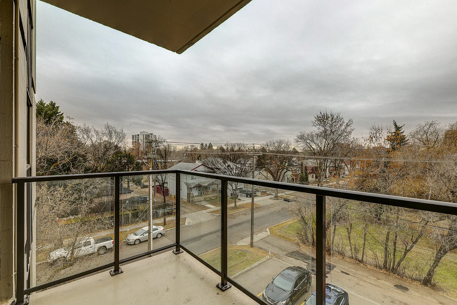 The Southgate Apartments — Photo 3