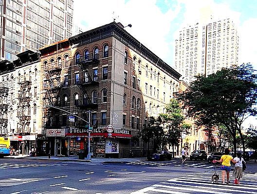 3rd image of 1758 1st Ave APT 3