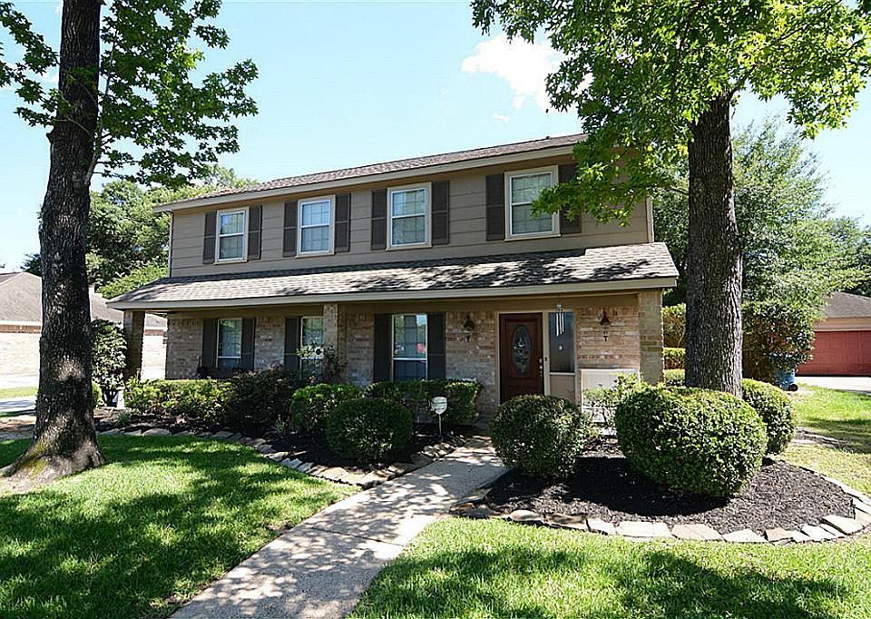 1st image of 8111 Glencliffe Ln