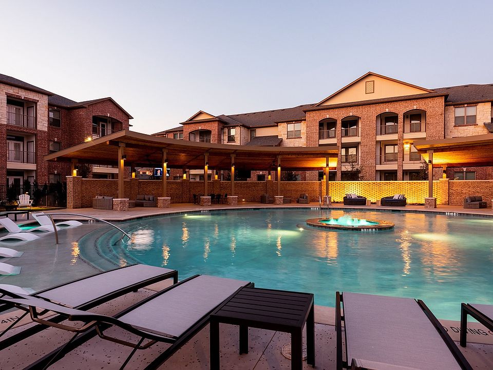 The amenity offering of Windsor Castle Hills has been tailored to serve all of your daily lifestyle needs.