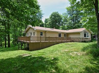 210 Ridgeway Dr, Baden, PA 15005