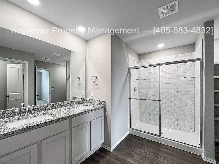 1308 Sunstone St — Photo 3