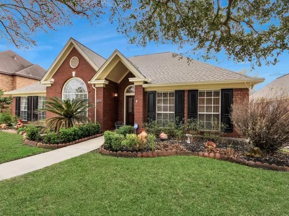 13119 Walnut Lake Rd, Houston, TX 77065