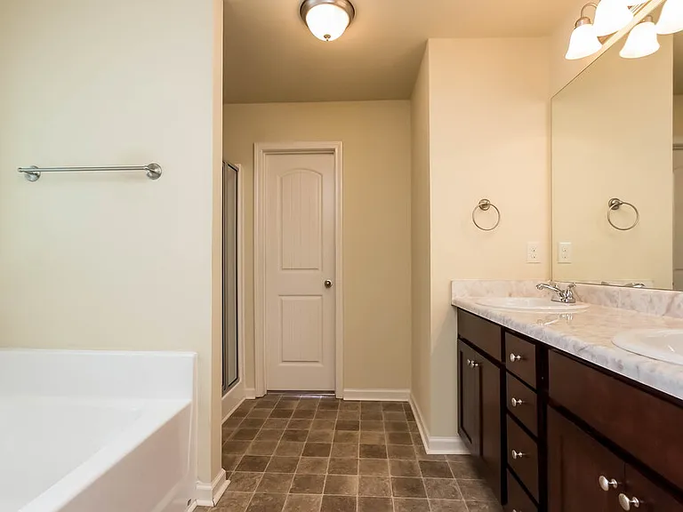 1367 Avington Glen Way — Photo 9