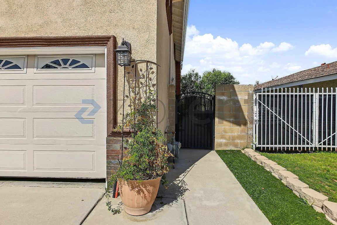 1 bed, 500 sqft, $2,500 — Photo 2