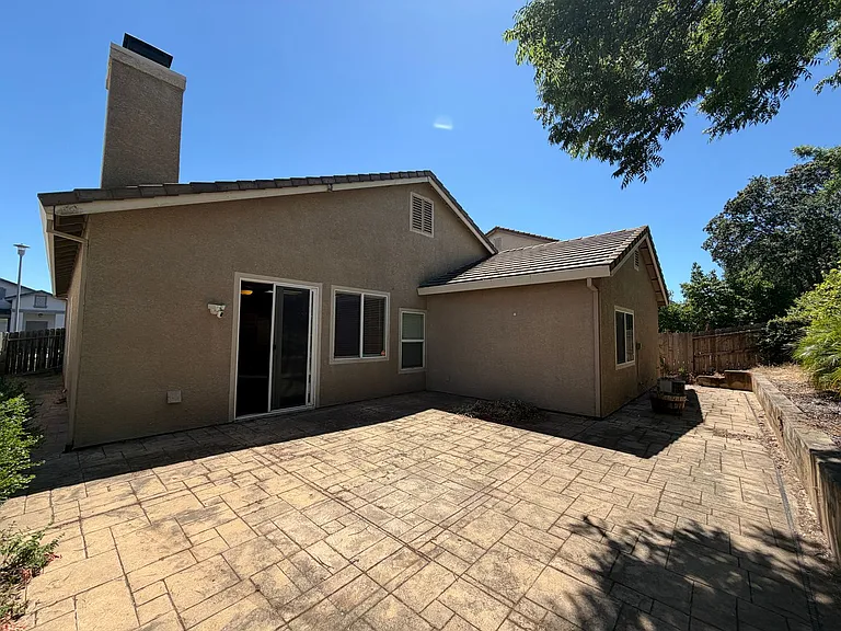 6425 Rabbit Hollow Way — Photo 33
