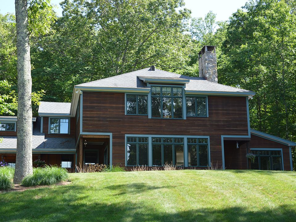 1st image of 126 Essex St