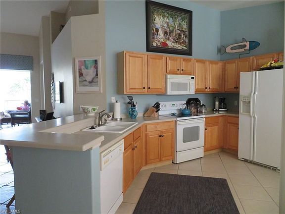 3rd image of 10113 Colonial Country Club Blvd APT 2208