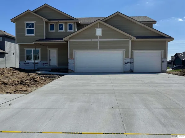 19815 Willow St, Gretna, NE 68028