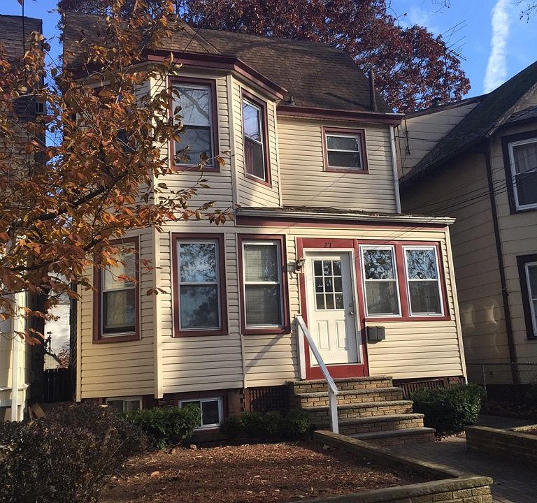 1st image of 27 Llewellyn Ave