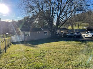 1140 Chatham Hill Rd, Marion, VA 24354